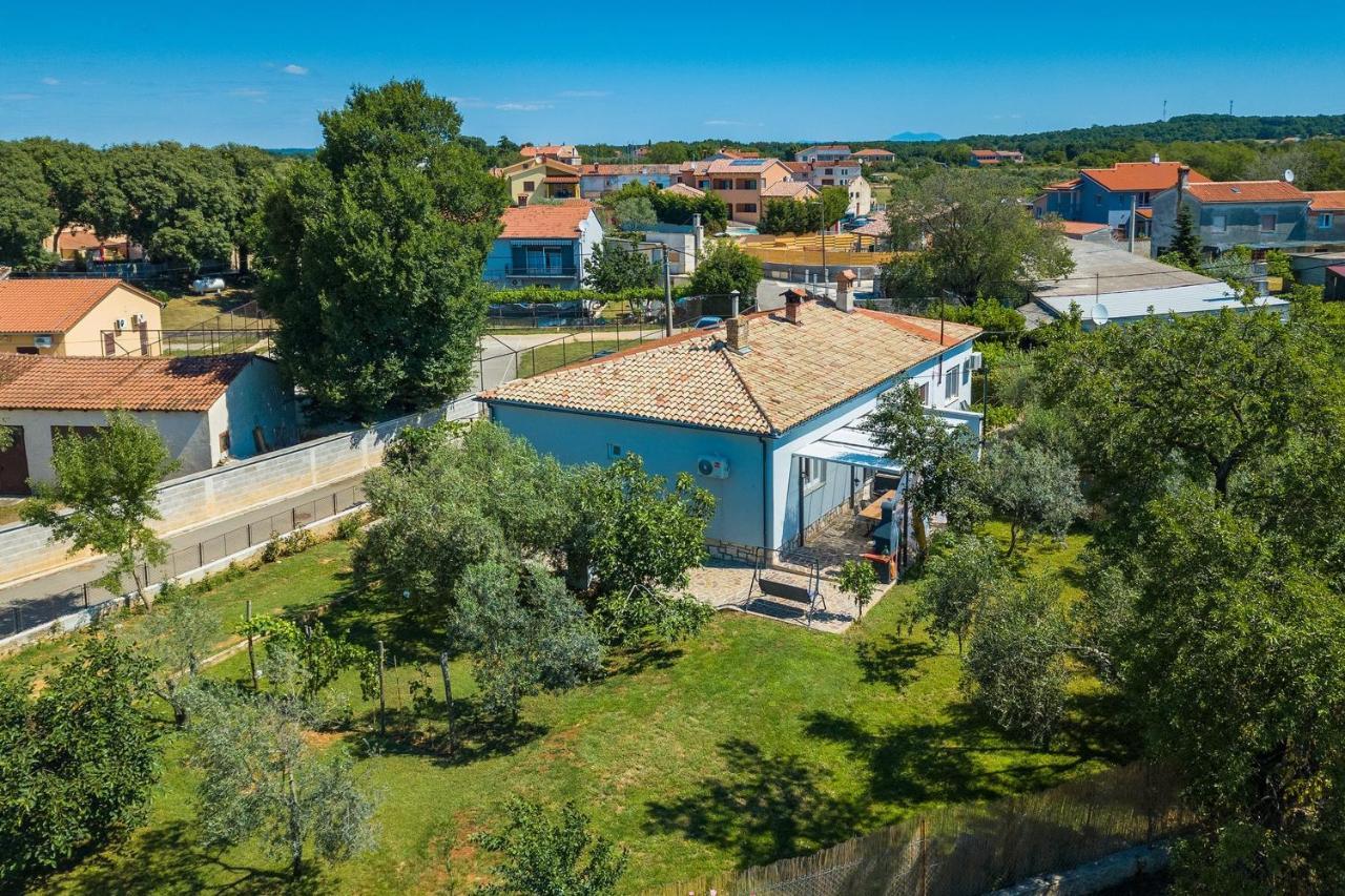 Holiday House Chill Out Loborika Marcana Exterior photo