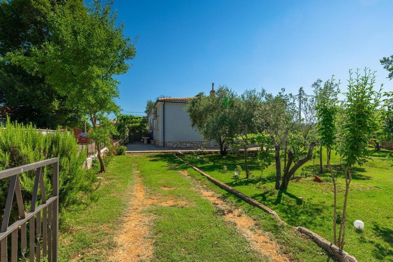 Holiday House Chill Out Loborika Marcana Exterior photo