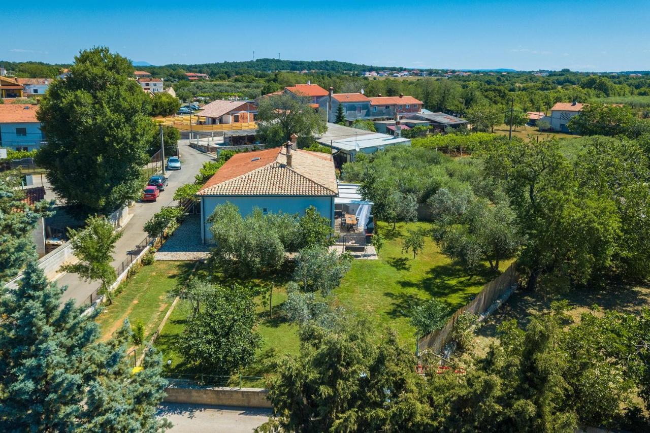 Holiday House Chill Out Loborika Marcana Exterior photo
